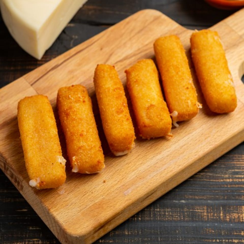 Delicious Mozzarella Sticks